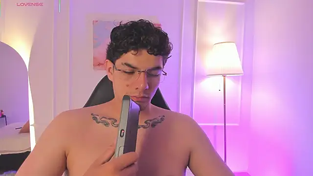 Axel_Creed's cam snapshot