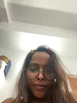 raveena_hot's cam snapshot