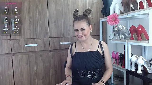 magenta_maturr's cam snapshot