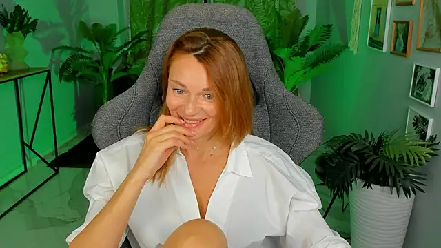 MistyBarnes live sex cam