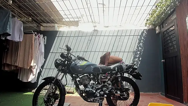 Jeffry_wolvess live sex cam