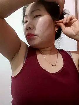 Reema_143 live sex cam