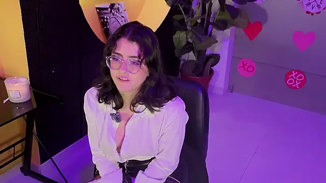 LiLLiAnderson's cam snapshot