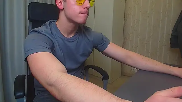 KellenWest live sex cam