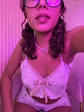 Rylia's cam snapshot