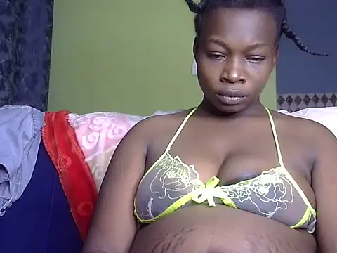 Horny-pretty live sex cam