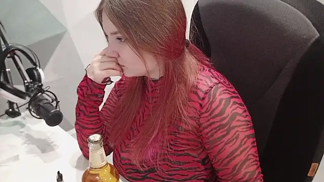 sweetyyfoxy's cam snapshot