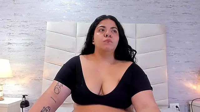 Aria_thompson_12's cam snapshot