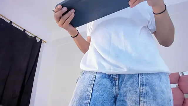 bonniie_blue live sex cam