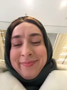 Holly_Play live sex cam