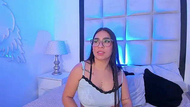 SussyFox's cam snapshot