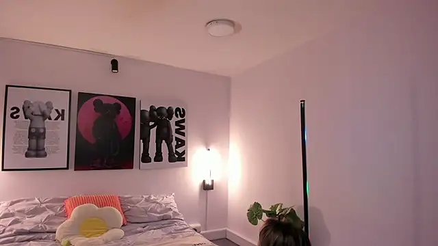 Hey_lucy__'s cam snapshot