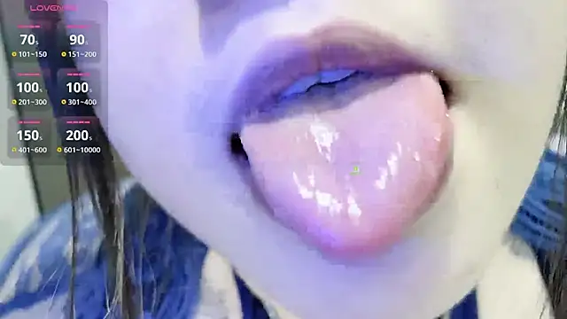 22Momo-'s cam snapshot