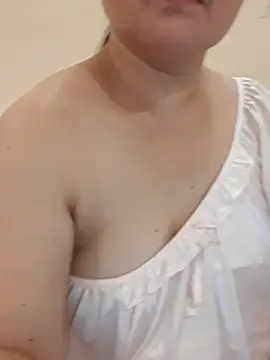 Yummykimkhae88's cam snapshot