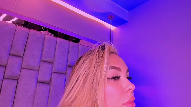 VioletaAbel's cam snapshot