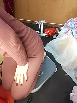 Alone_nothing's cam snapshot