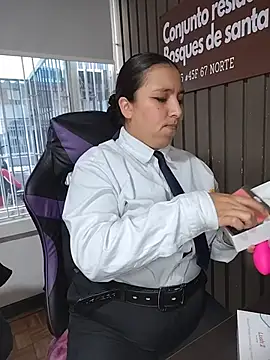 Cute_Penelope live sex cam