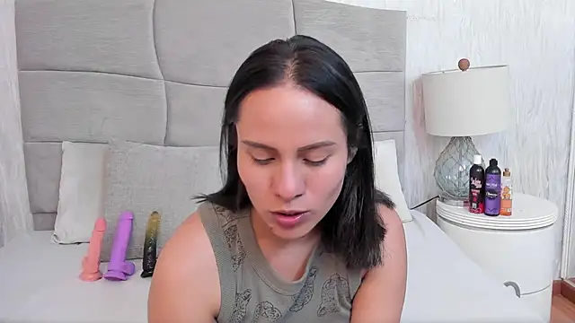 Naomii_BDSM live sex cam