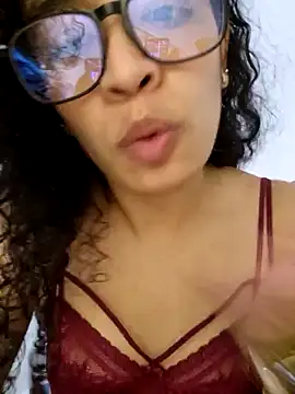 VelvetCurls's cam snapshot