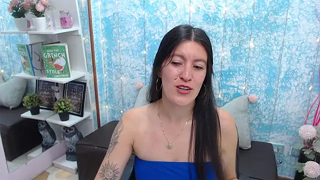 HannaOwen_'s cam snapshot