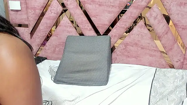 mia_alvares's cam snapshot