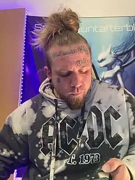 Smokebluntafterblunt's cam snapshot