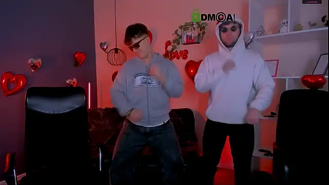 travis_wolf_ live sex cam