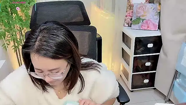 NEWONETO live sex cam