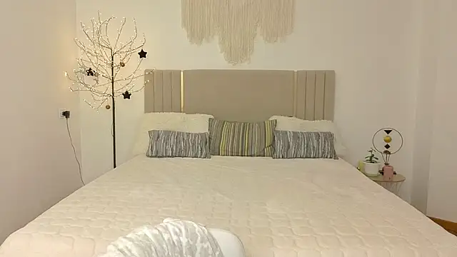 Real_cutie1's cam snapshot