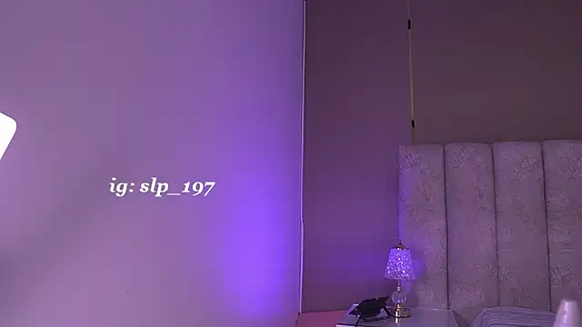 sara_lopee1 live sex cam