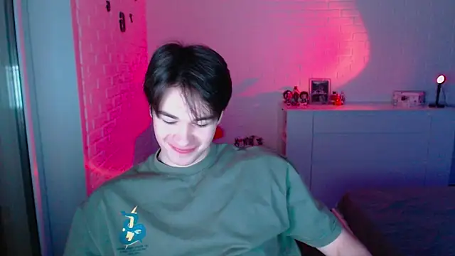 MarkusDean live sex cam