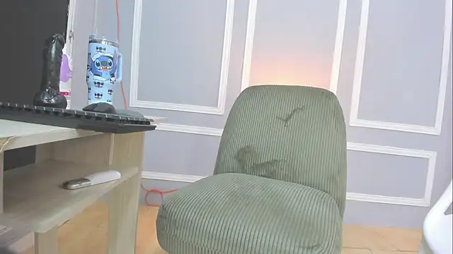 karola_park's cam snapshot