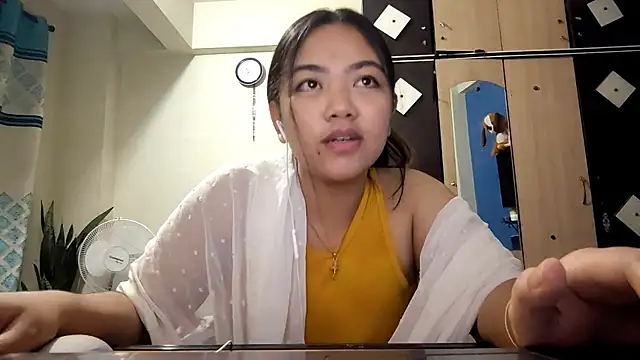 AntoninaDamewood live sex cam