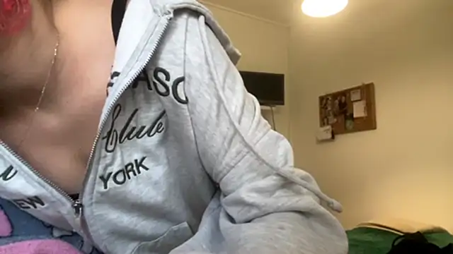 YelenaMohrman's cam snapshot