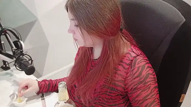 sweetyyfoxy's cam snapshot