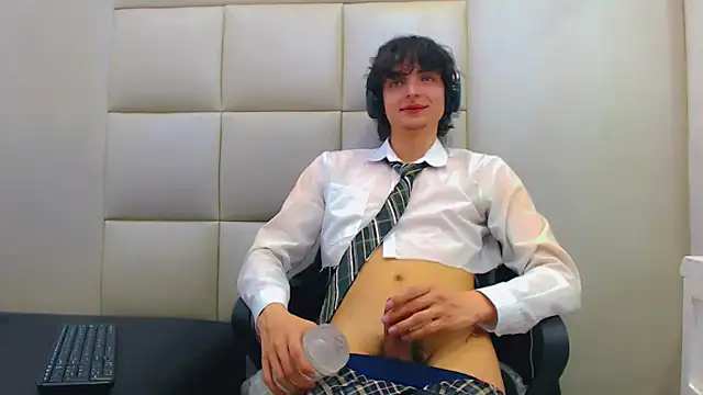 Sr_BonnyEthan live sex cam