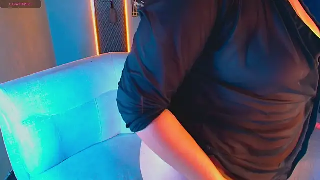 SilvyMontero's cam snapshot