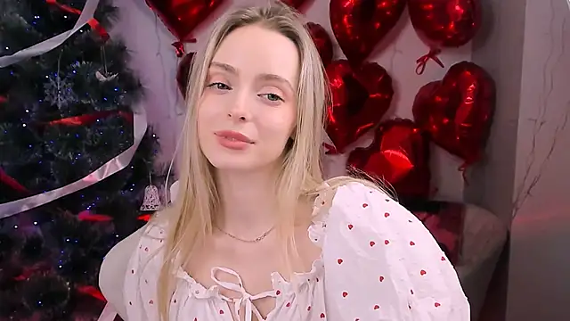 JuliaBrewwer's cam snapshot