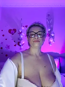 BellaBellaHot's cam snapshot