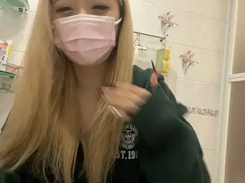 uyuman_chan's cam snapshot