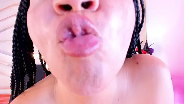 sophie-newton's cam snapshot