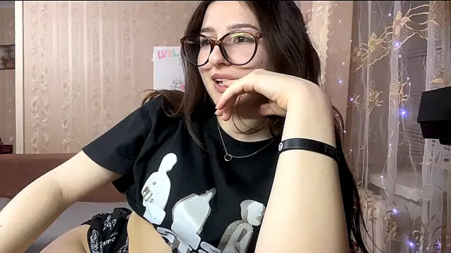 DonnieBooton live sex cam