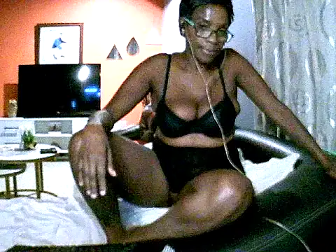 KINKYDOLL4U's cam snapshot