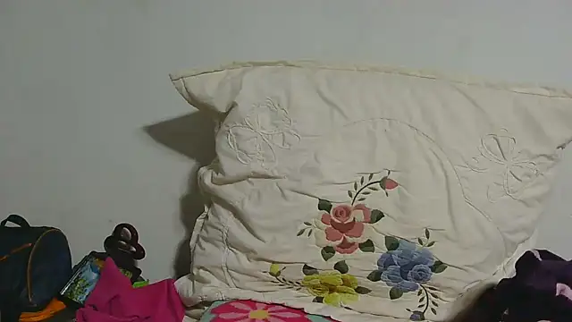 GucciladyXXXX live sex cam