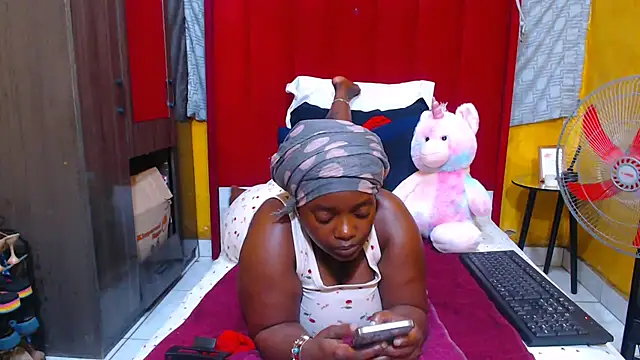 Candycrush2555 live sex cam