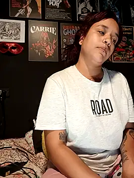 GingerLara's cam snapshot