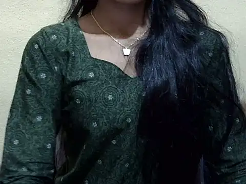 Khushi_v's cam snapshot