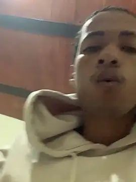 mondacuo3000's cam snapshot