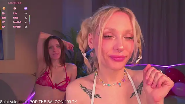 Kinky_Girls's cam snapshot