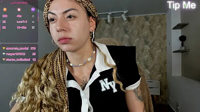 april_dumont's cam snapshot